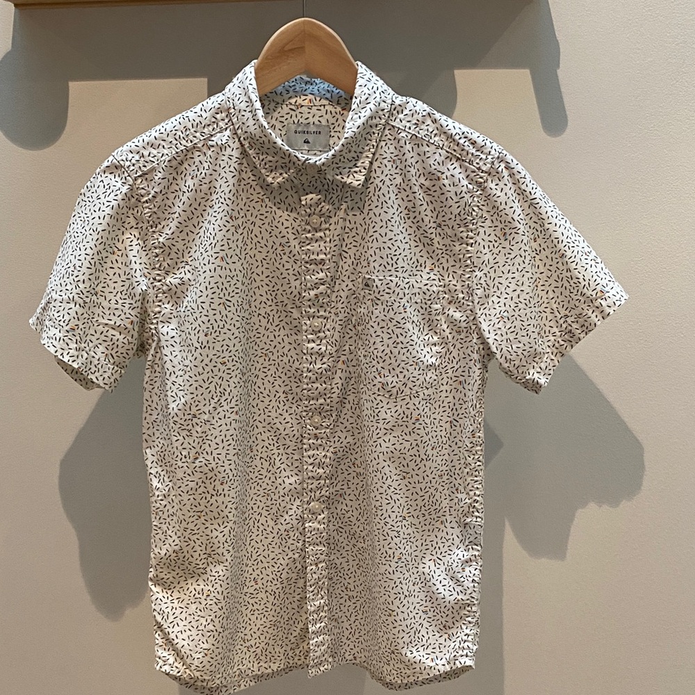 Quicksilver Short-Sleeve White Printed Button-Up Shirt